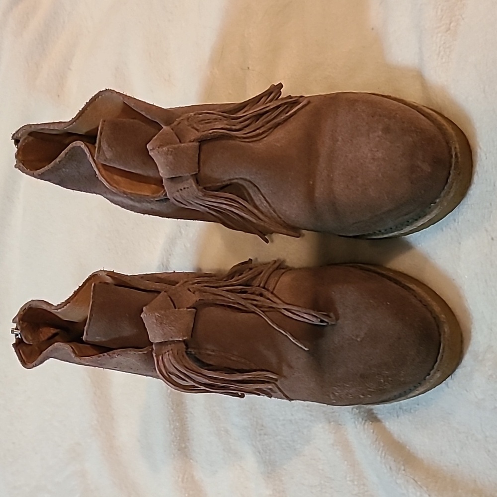 UGG Corin Ankle Boots